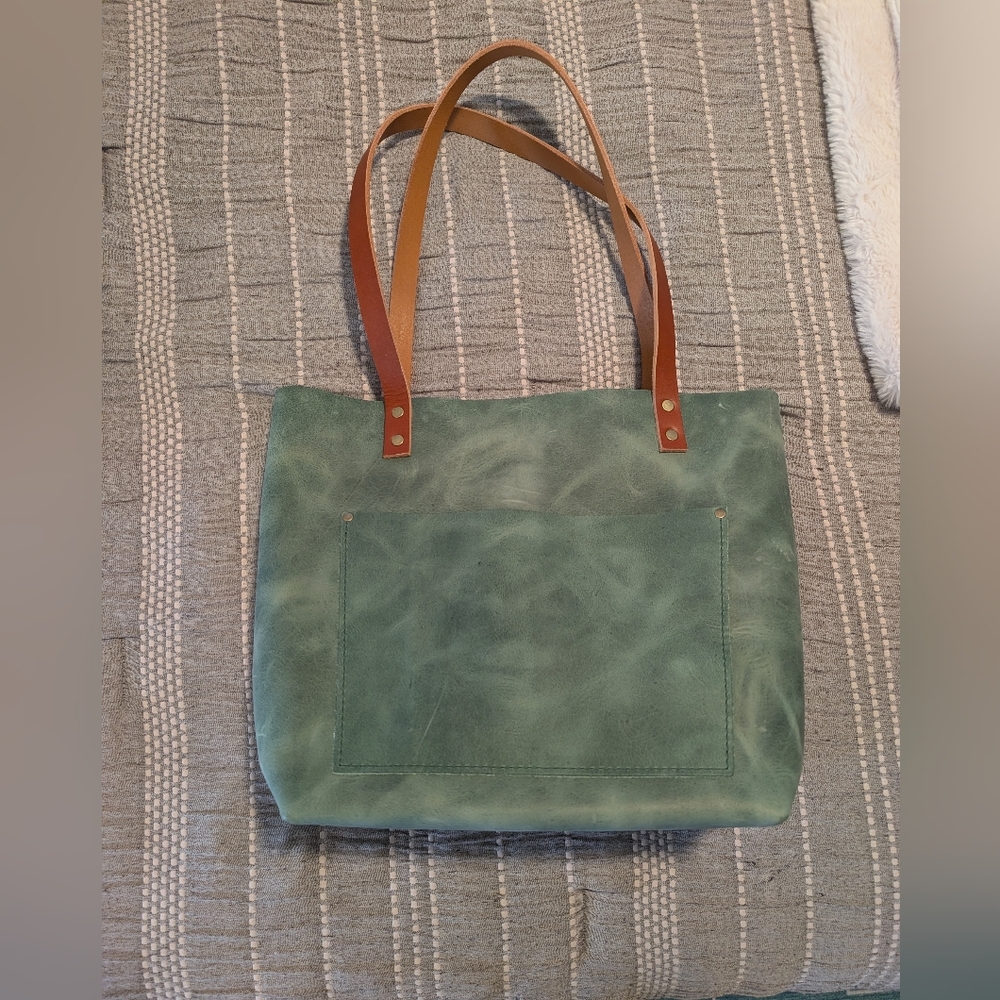 Portland Leather Classic Medium Tote - Cucumber With Tandles